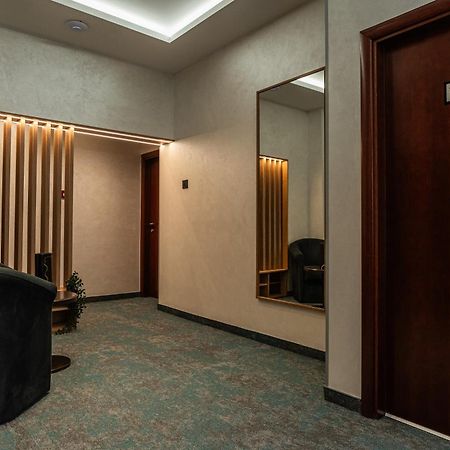 Šabac Hotel Astral מראה חיצוני תמונה