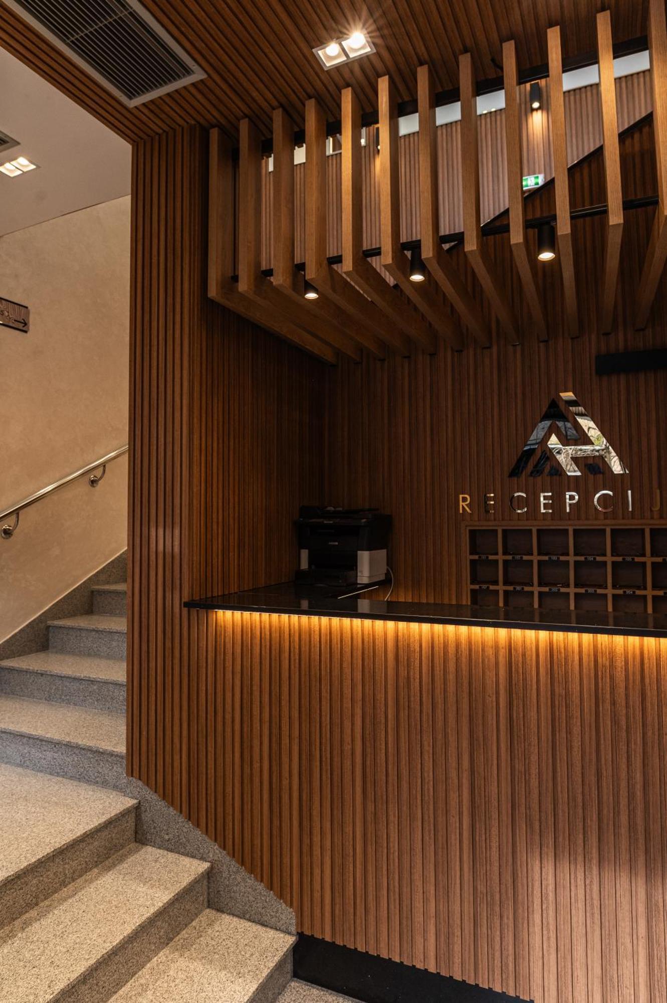 Šabac Hotel Astral מראה חיצוני תמונה