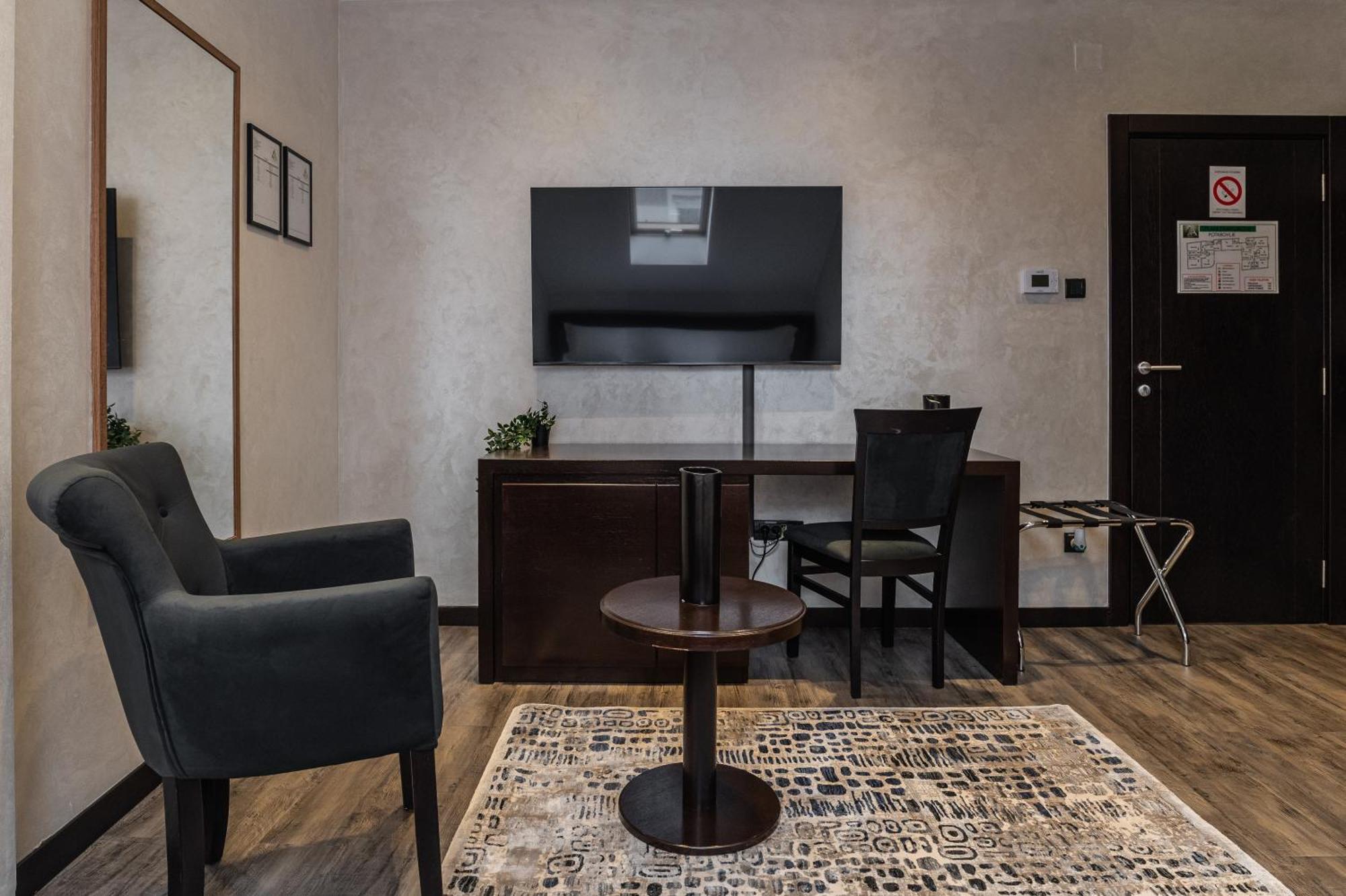 Šabac Hotel Astral חדר תמונה