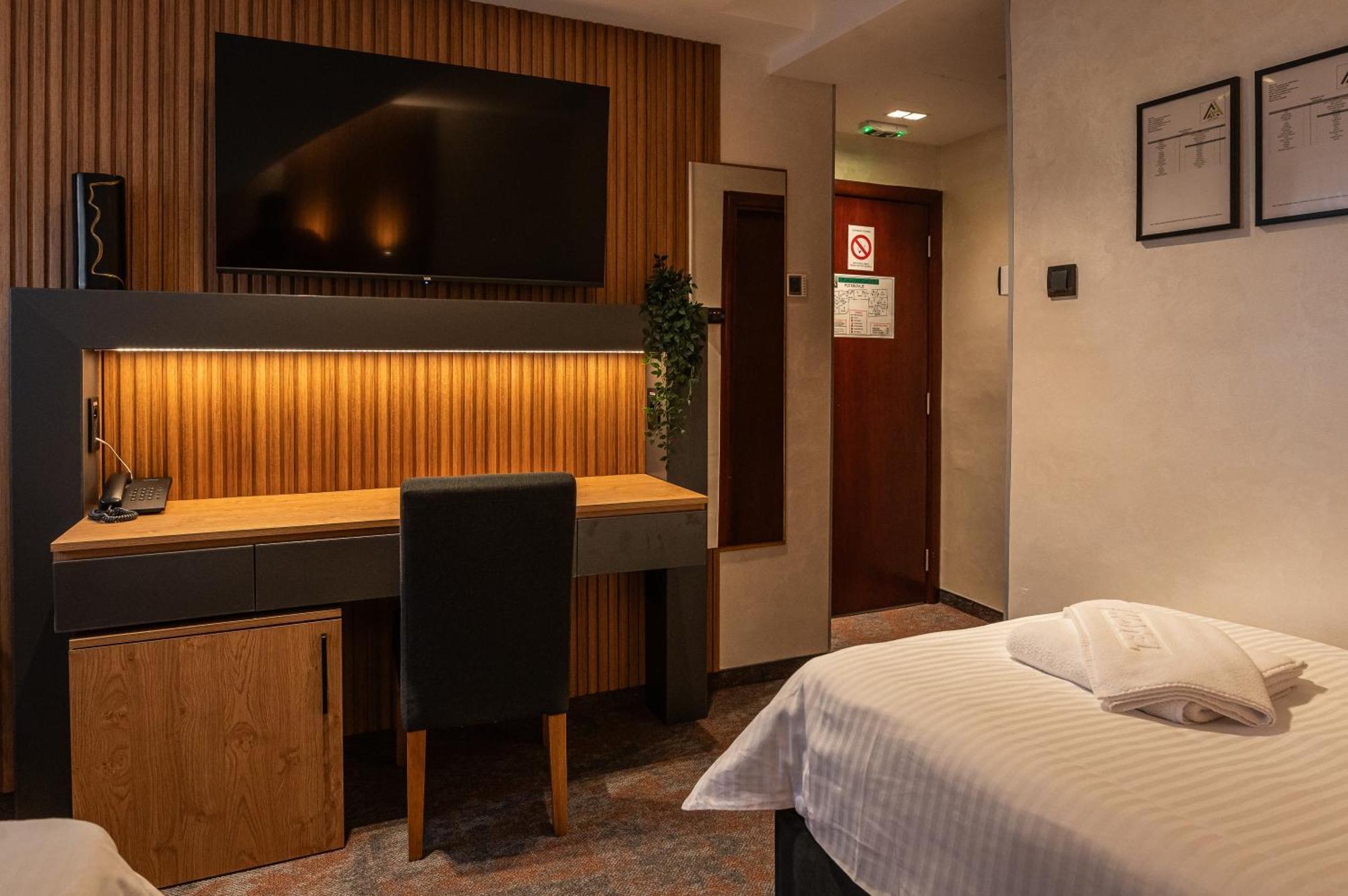 Šabac Hotel Astral חדר תמונה