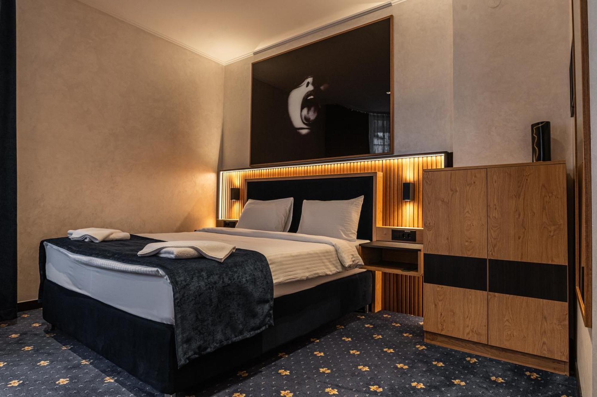 Šabac Hotel Astral מראה חיצוני תמונה