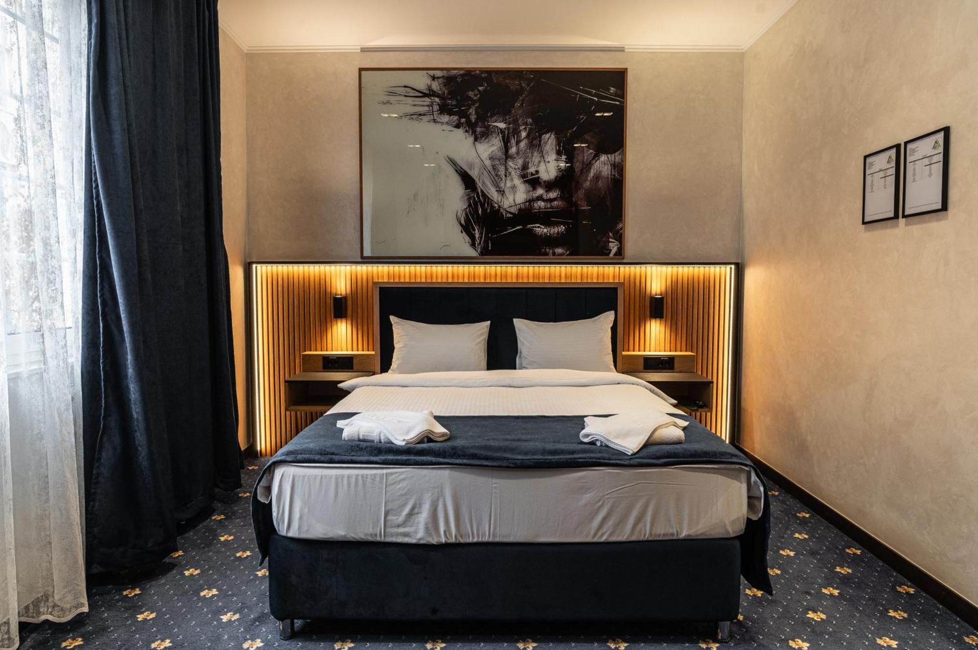 Šabac Hotel Astral מראה חיצוני תמונה